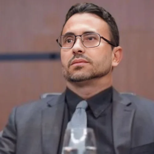 Santiago Gomes — Assessor Parlamentar, 49 anos — depoimento sobre Lorene Patigra®